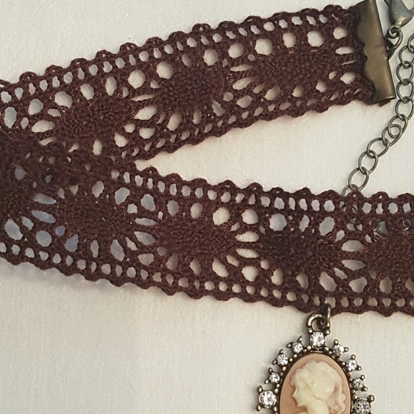 CHOKER - Picture 6 of 6